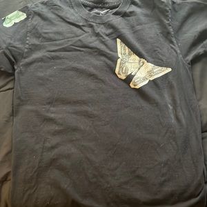 A fashion move shirt i no longer need,need gone asap
